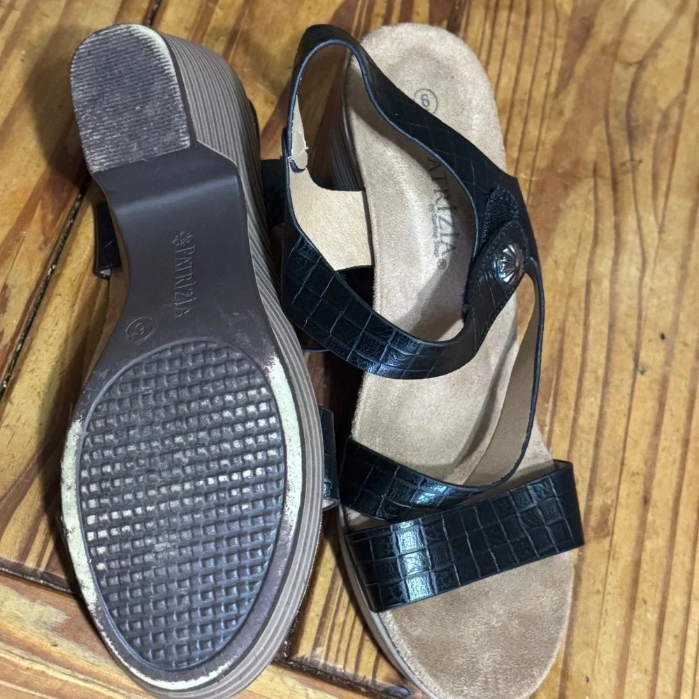 Patrizia Wedge Sandals Womens Size 9 Croc Embossed Strappy Black Comfort